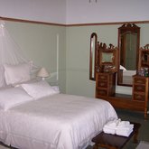 Green room at Gunner's